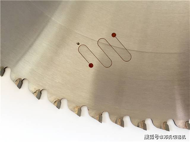 铝塑板切割工具，革新与工艺升级的关键要素
