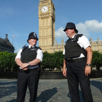 英国执勤服，历史、设计特点与功能