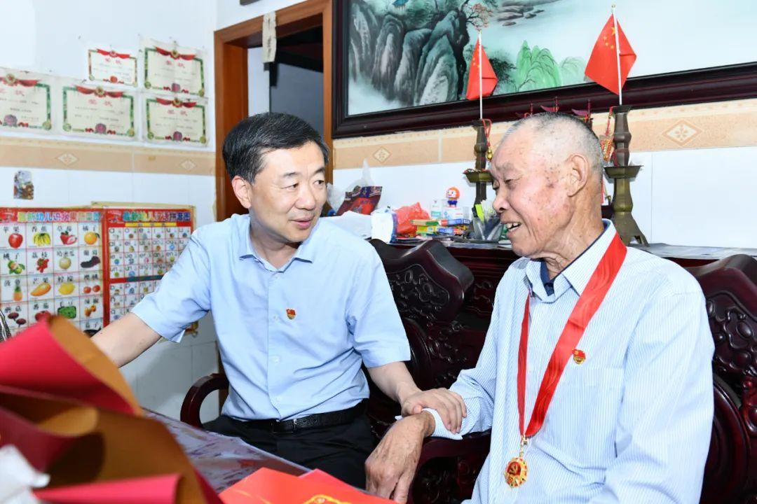 江阴渡江，长江之舟的诗意旅程