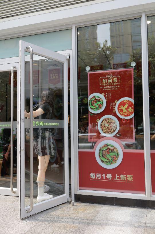 关于普通玻璃门价格的综合解析