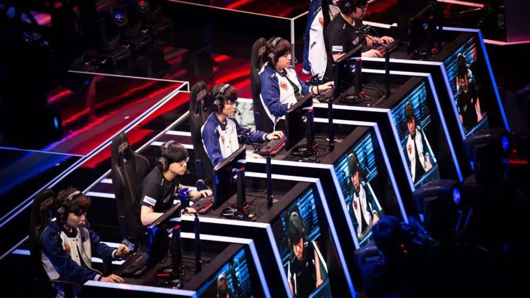 DOTA 4AM阵容，探索新一代电竞巨星的集结力量