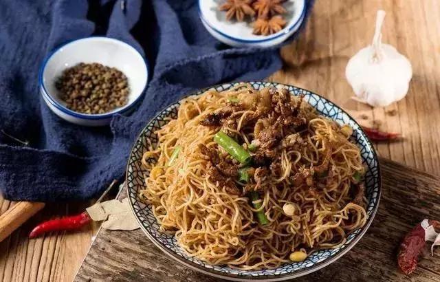 油菜蛋花的田园诗意与美食魅力