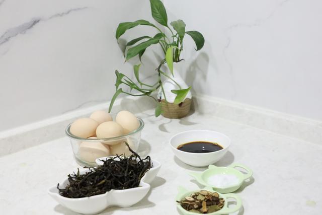 鸡蛋花与食物的美妙交融