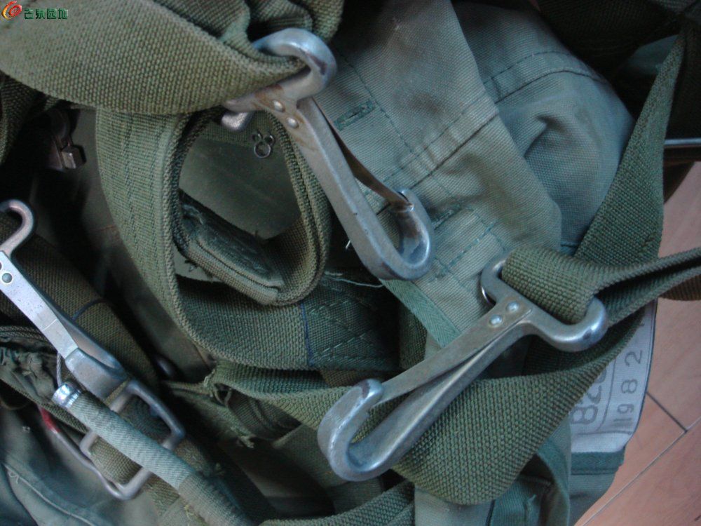 99伞兵背包带系法详解