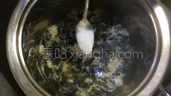 紫菜虾皮萝卜蛋花汤，一道家常美味汤品的制作与赏析
